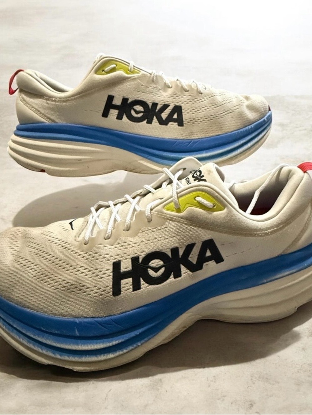 HOKA ONE ONE Bondi 8 Men’s Running Shoes US 10.5 White/Blue/Red Mesh